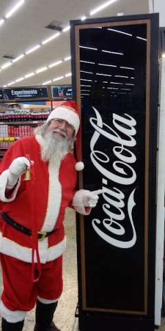 presença do papai Noel para ponto de ativação de marca  